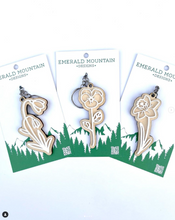 Load image into Gallery viewer, Birth Month Flower Keychains